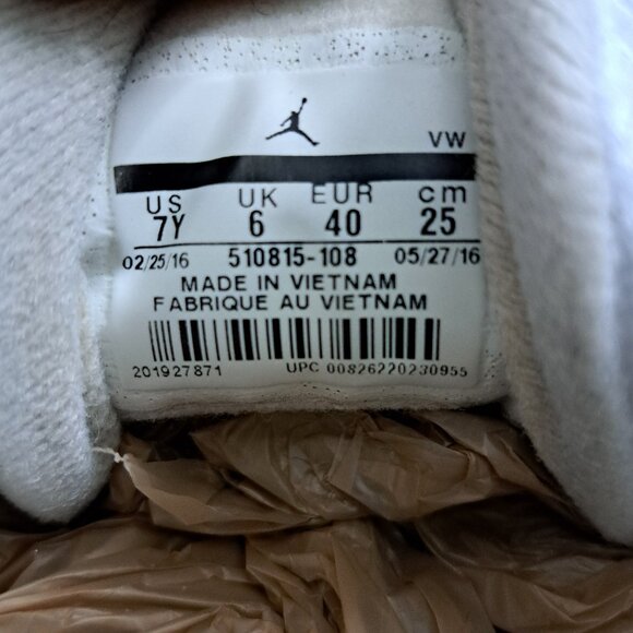 Nike Air Jordan 12 Retro GS Wolf Grey Size 7Y 510815-108 OG - Picture 7 of 14